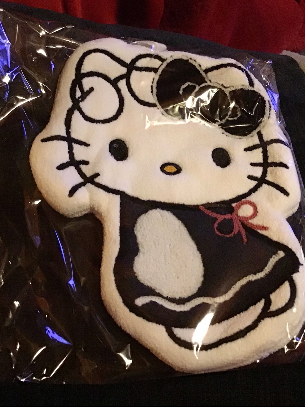 Hello Kitty hand towel in White, Black & Pink Accents